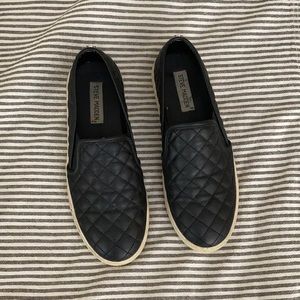 Steve Madden ecentrcq, size 8, black. EUC